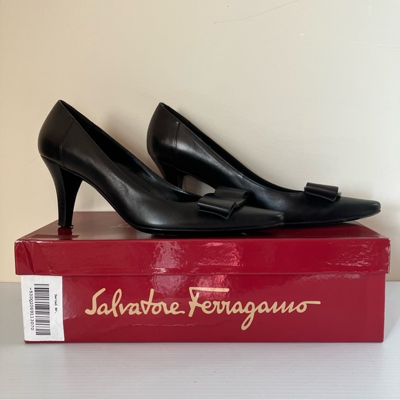 Salvatore Ferragamo “the Beira” 7cm Black Bow Heels size 7 - Picture 11 of 12